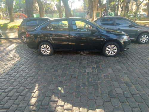 Volkswagen Voyage 1.6 Comfortline 101cv