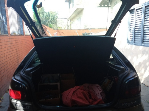 Imagem 8 de 13 de Renault Megane 2000 1.6 Rn 5p