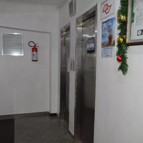 Kitnet A Venda Em Sé Com 30m²