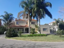 Comprar Venta De Casa  5 Ambientes.   Club De Campo Los Puentes