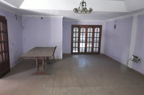 Imagen 4 de 8 de Casa En Venta En Moron Sur