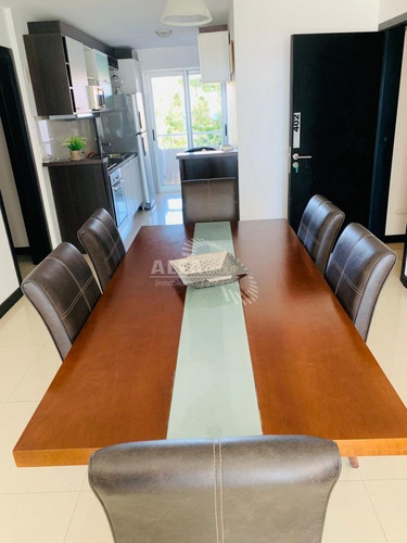 Imagen 7 de 28 de Venta De Hermoso Apartamento A Metros Del Mar