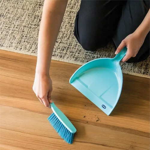 Kit Limpeza Compacto Com Escova Suave E Pá Resistente Azul