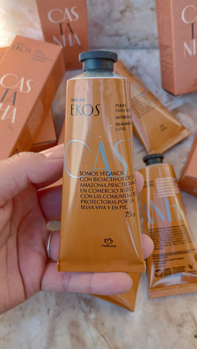 Natura Ekos Pulpa Para Manos Castaña 75 Gr Castaña