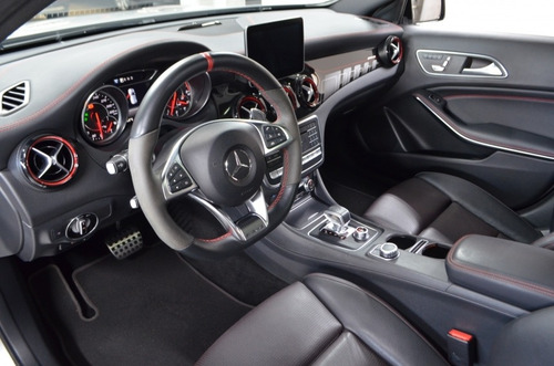 Imagem 5 de 8 de Mercedes Gla 45 Amg