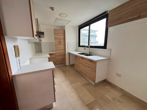 Apartamento-alquiler-naco. Us$2,000.00