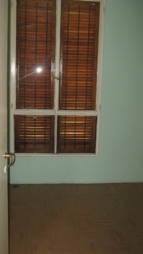 Departamento En Venta En Burzaco