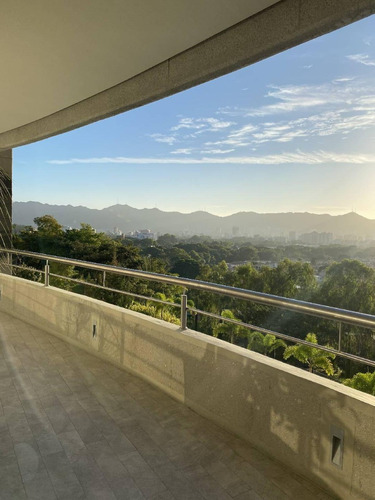 Imagen 3 de 4 de Re/max. Iris Hernandez. Vende Apartamento (380m2). 4 Avenidas. Prebo. Valencia. Codigo 130081