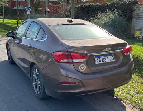 Chevrolet Cruze 1.4 Premier At Sedan