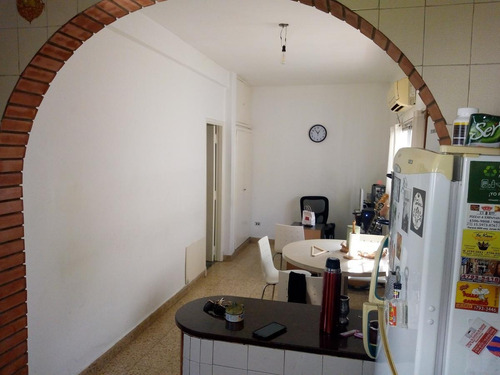 Imagen 8 de 17 de Casa Venta Olivos 2 Dormitorios Garage