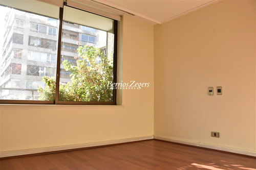 Departamento En Venta De 4 Dorm. En Vitacura