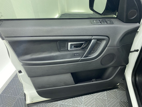 Imagen 14 de 25 de Land Rover Discovery Sport 2.0l