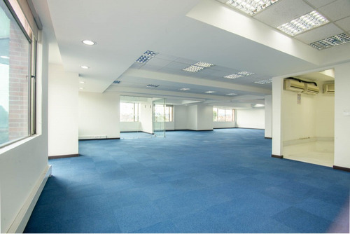 Imagen 3 de 16 de Oficina En Arriendo/venta En Bogotá Santa Barbara Occidental. Cod 6605
