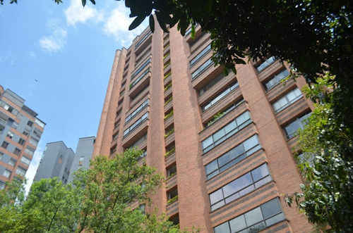 Apartamento En Venta Poblado 473-15002