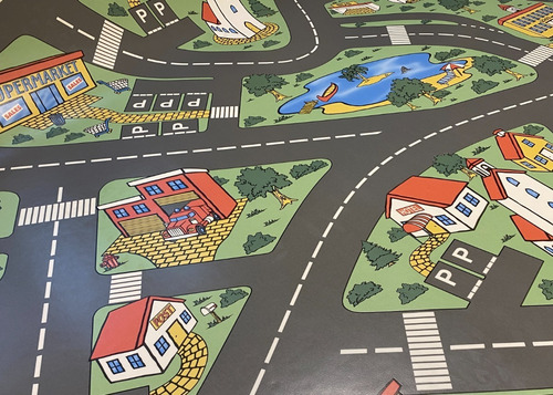 Imagen 3 de 9 de Carpeta Vinilica Calles Pista 140 X 200 Cm Espesor 2 Mm Infantil Soul