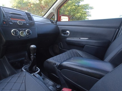 Nissan Tiida Tiida 1.8 SL 16V FLEX 4P MANUAL