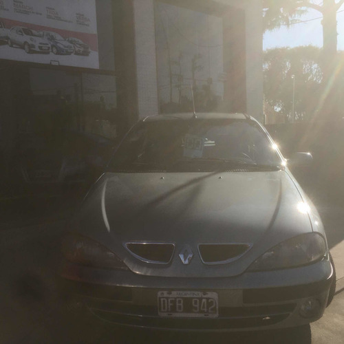 Imagen 2 de 12 de Renault Megane Rxe 5 Ptas 2.0