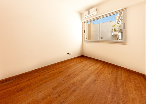 Venta Departamento En Palermo Piso Entero Con Balcón. 4 Ambientes Con Dependencia
