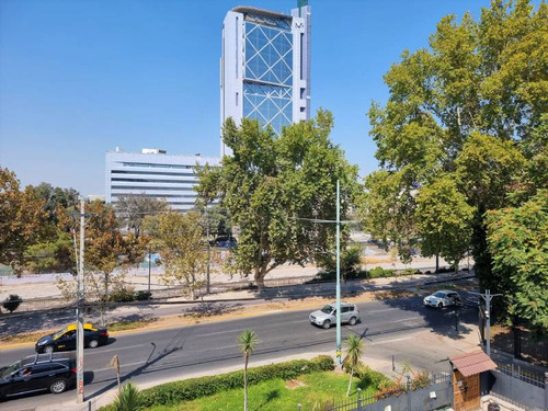 Arriendo Casa Comercial En Providencia