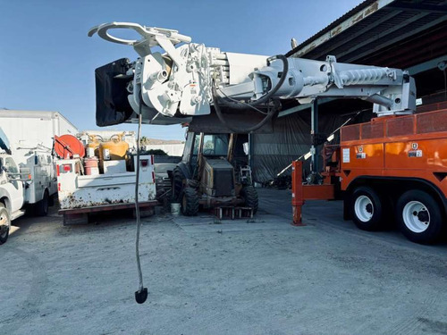 Camion Barrenador Con Canastilla 2001 International 4900