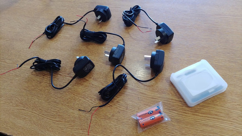 Fuente 4.5v 350mah. Sin Ficha 2 Cables Pelados X5u +2aa 2100