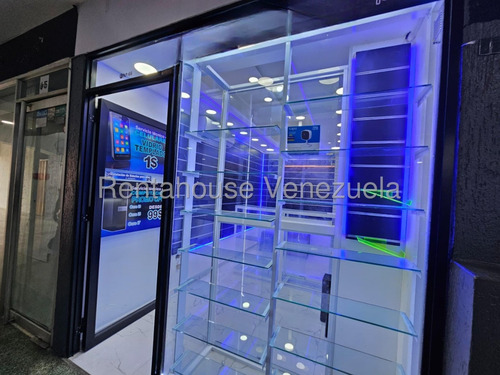 Oportunidad De Inversion Local En Venta Cc Galería Plaza Av. Bolívar, Maracay, 25-23064 Mv
