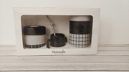 Imagen 3 de 5 de Set Mate Latas Yerbera Azucarera Mate Bombilla Caja Regalo