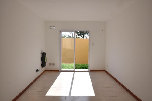Venta Departamento 1 Dormitorio Moreno Con Cochera