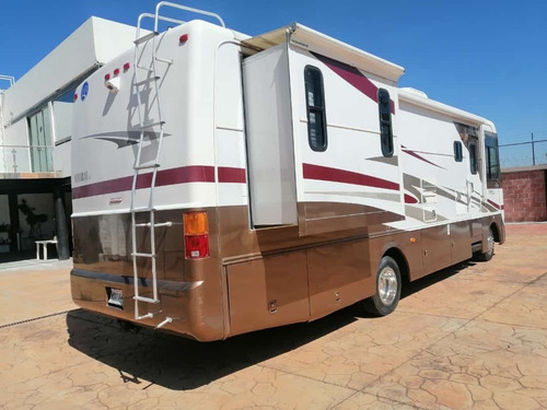 Imagen 6 de 15 de Motorhome Holiday Rambler 2004 Ford F53