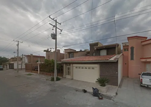 Casa En Remate Blvd.san Isidro Leal Loas Alamos, Gomez Palacios. Sh05