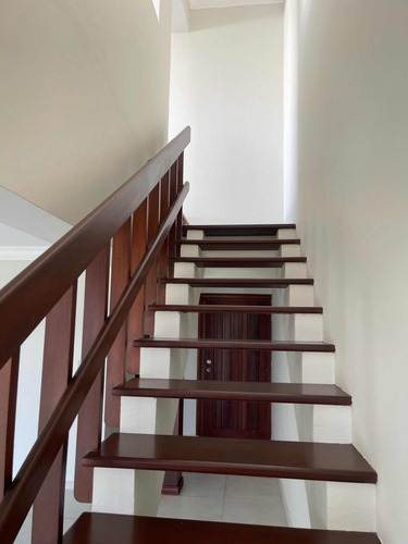 Apartamento Clásico Tipo Penthouse En Gazcue
