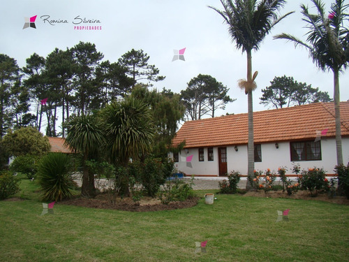 Casa En Golf, 4 Dormitorios *- Ref: 7419