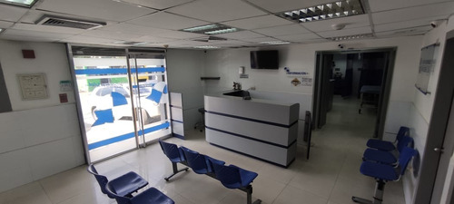 Imagen 15 de 17 de Clinica En Venta / Equipada / San Jose Maracay / 04166437900 / 04265330106