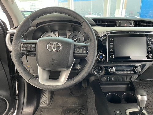 Imagem 14 de 15 de Toyota Hilux 2.8 Srv 4x4 Cd 16v