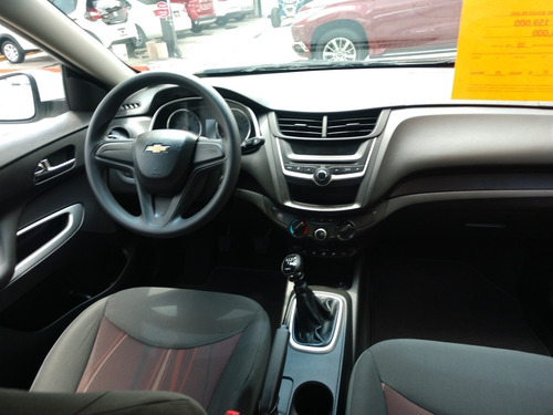 Imagen 5 de 10 de Chevrolet Aveo 2018 1.6 Ls Mt