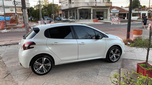 Peugeot 208 1.6 Gt Manual