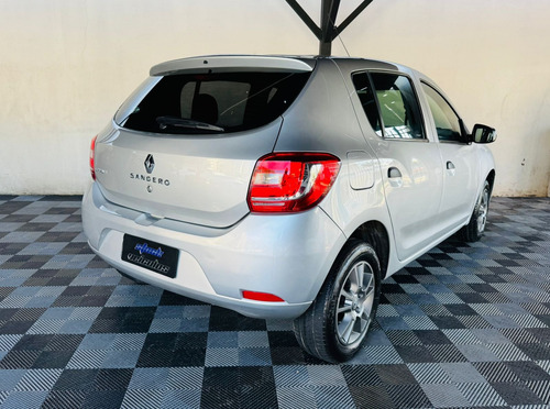 Renault Sandero 1.0 16v Expression Hi-flex 5p