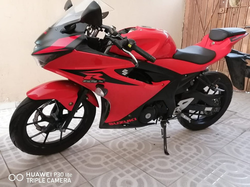 Imagen 1 de 8 de Susuki Gsx R-150 2018