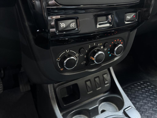 Renault Duster 2.0 DYNAMIQUE 4X2 16V FLEX 4P AUTOMÁTICO