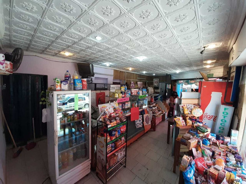 Local Con Deposito Apto Vivienda - Excelente Esquina Comercial - Se Vende Con Renta Hasta Feb 2027 -
