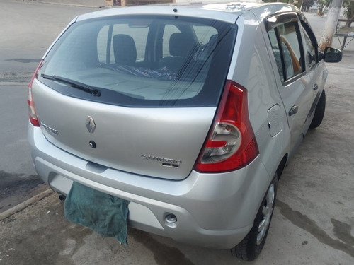 Renault Sandero 1.6 Authentique Hi-torque 5p