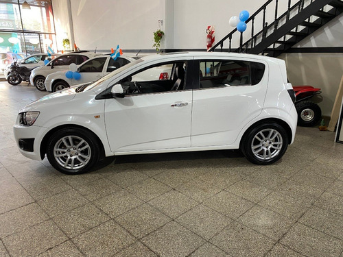 Imagen 4 de 11 de Chevrolet Sonic 1.6 Ltz Full Full 2012