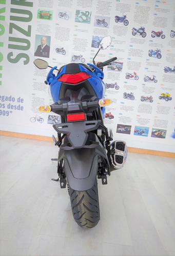 Imagen 3 de 9 de Gixxer 250 Suzuki 2024