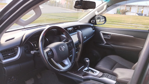 Toyota Sw4 Srx 2.8 Tdi Aut 7 Asientos