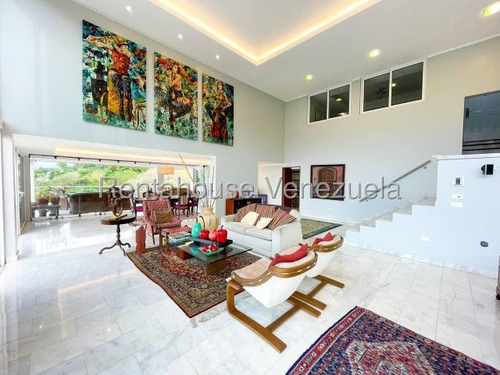Casa ( 2 Niveles / Remodelada ) Venta Cerro Verde Mls- 25-21793
