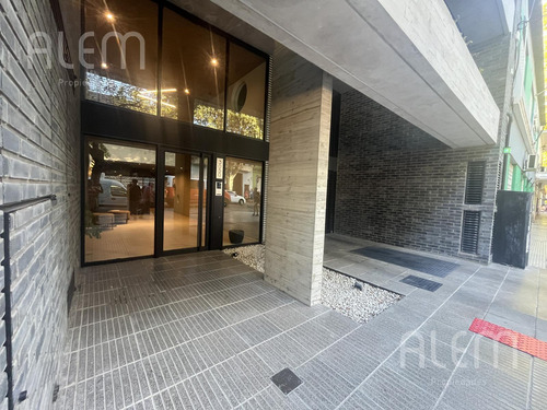 Monoambiente En Venta Villa Devoto Con Patio. Amplio. A Estrenar