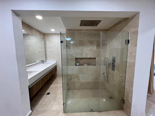 Imagen 6 de 17 de Belkliag Vende Amplia Casa De Lujo, Calle Cerrada En Trigal Valencia
