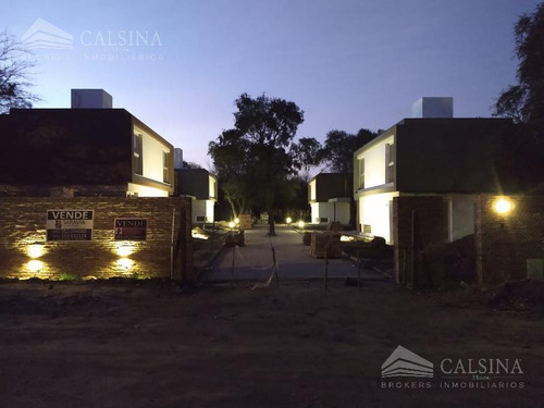 Casas En Venta 3 Dormitorios - Housing Del Golf - Villa Allende Golf - Cba