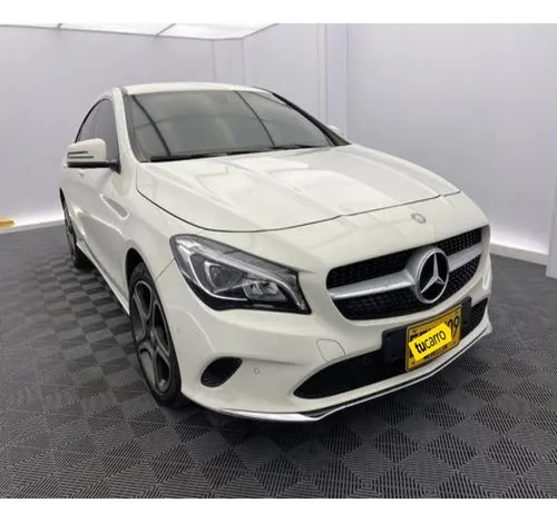 Mercedes-Benz Clase CLA 180 2017 1.6 Essential