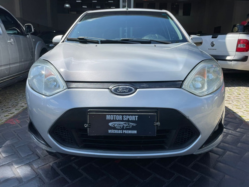 Imagem 2 de 11 de Ford Fiesta 1.6
